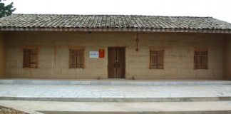 Ngôi nhà truyền thống của người Nùng ở Lộc Bình, tỉnh Lạng Sơn tại Bảo tàng VHCDT Việt Nam