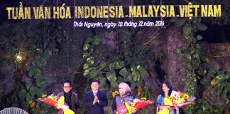 Bế mạc Tuần văn hóa Malaysia-Indonesia-Việt Nam: Khen thưởng 9 nghệ nhân và nhóm nghệ nhân